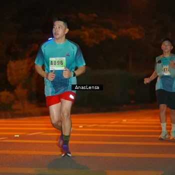Runner Photo 8799121