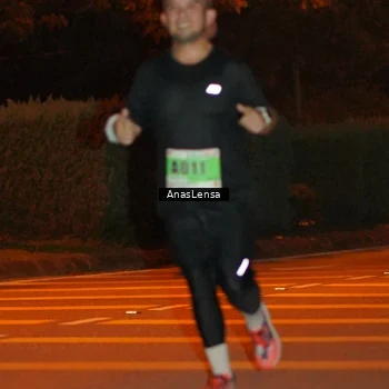 Runner Photo 8799128