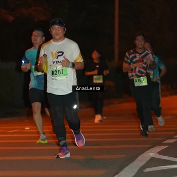 Runner Photo 8799141