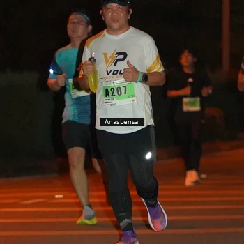 Runner Photo 8799142