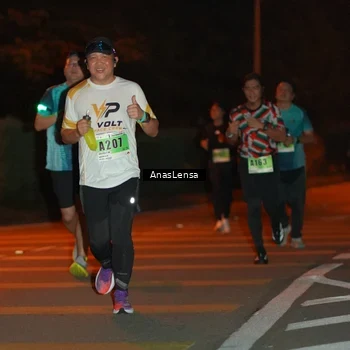 Runner Photo 8799150