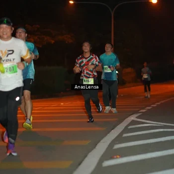 Runner Photo 8799154