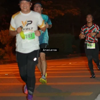Runner Photo 8799155