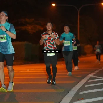 Runner Photo 8799159
