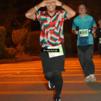 Runner Photo 8799161