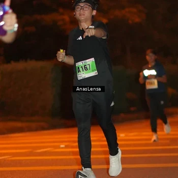 Runner Photo 8799172