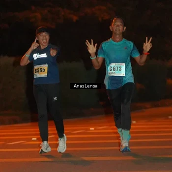 Runner Photo 8799174
