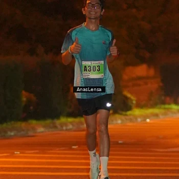 Runner Photo 8799209