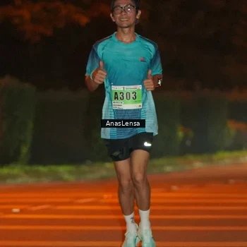 Runner Photo 8799218