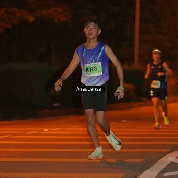 Runner Photo 8799255