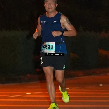 Runner Photo 8799271