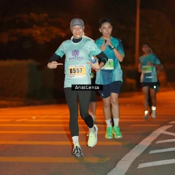 Runner Photo 8799324