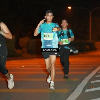 Runner Photo 8799355