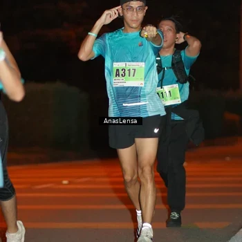 Runner Photo 8799359