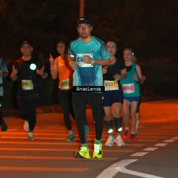 Runner Photo 8799374