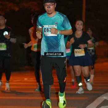 Runner Photo 8799393