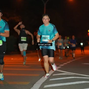 Runner Photo 8799453