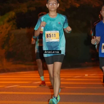 Runner Photo 8799477
