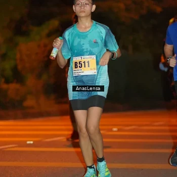 Runner Photo 8799487