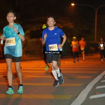 Runner Photo 8799491