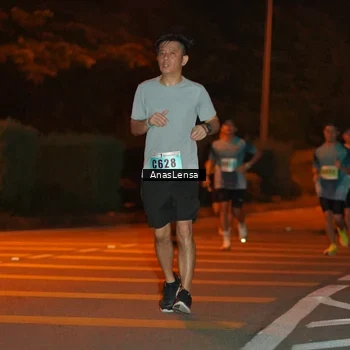 Runner Photo 8799573