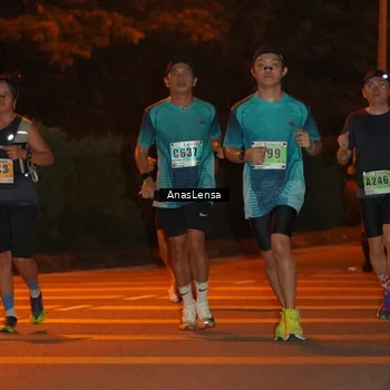 Runner Photo 8799592