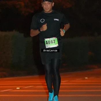 Runner Photo 8799653