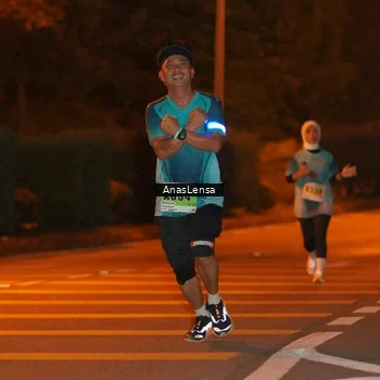 Runner Photo 8799695