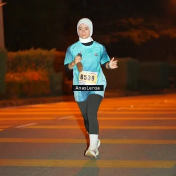 Runner Photo 8799736