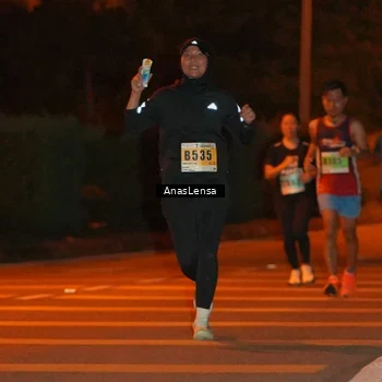 Runner Photo 8799749