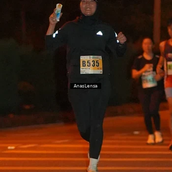 Runner Photo 8799751