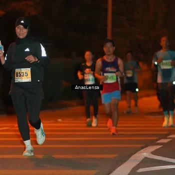Runner Photo 8799761