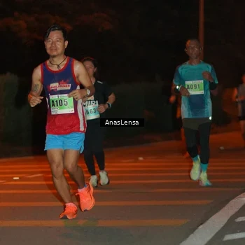 Runner Photo 8799786
