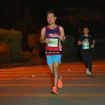 Runner Photo 8799792