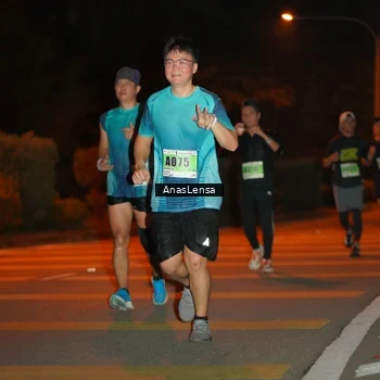Runner Photo 8799869
