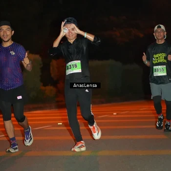 Runner Photo 8799901