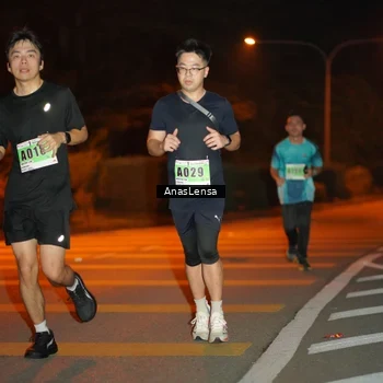 Runner Photo 8799940
