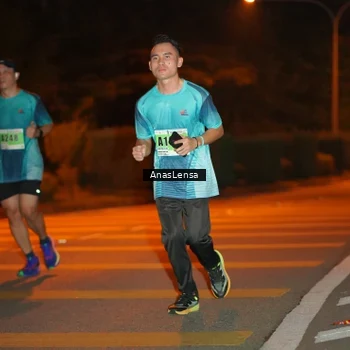 Runner Photo 8799941
