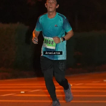 Runner Photo 8799973