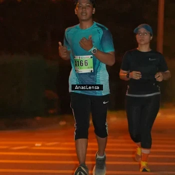 Runner Photo 8800009