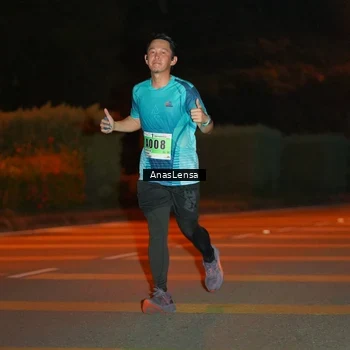 Runner Photo 8800015