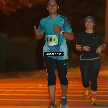 Runner Photo 8800021