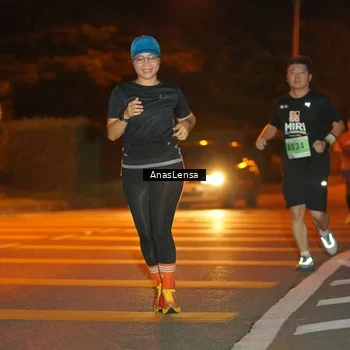 Runner Photo 8800036