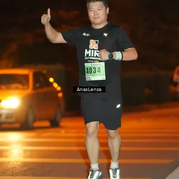 Runner Photo 8800053