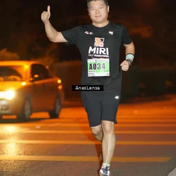 Runner Photo 8800054