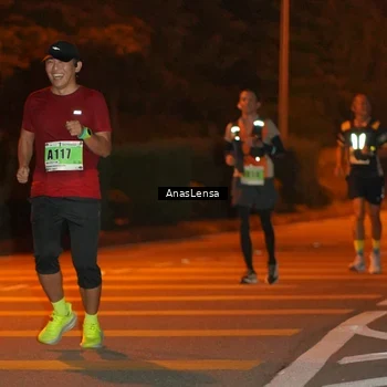 Runner Photo 8800128