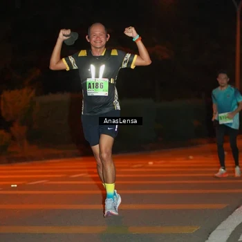 Runner Photo 8800180
