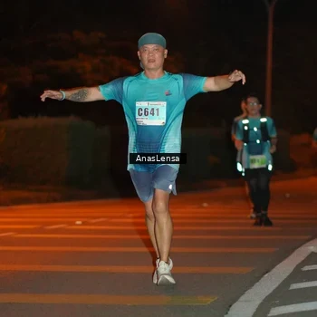 Runner Photo 8800210