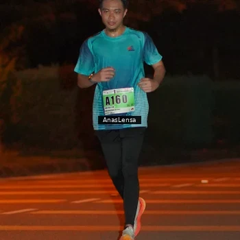 Runner Photo 8800211