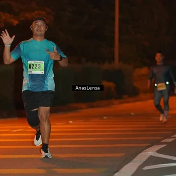 Runner Photo 8800389